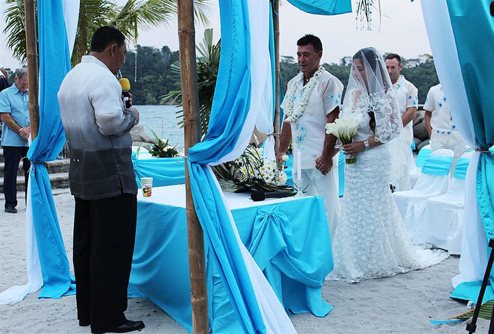 Camayan Beach Resort Hotel Subic Bay Exterior foto
